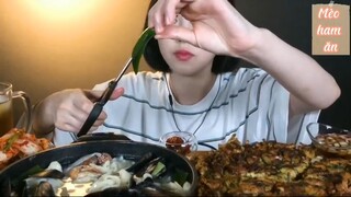 Tô bún hải sản và bánh tôm 1 #amthuc