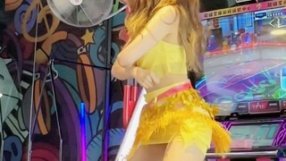Gadis cantik ✨ rok berpohon! Flip dance gaya pantai Cerdas~