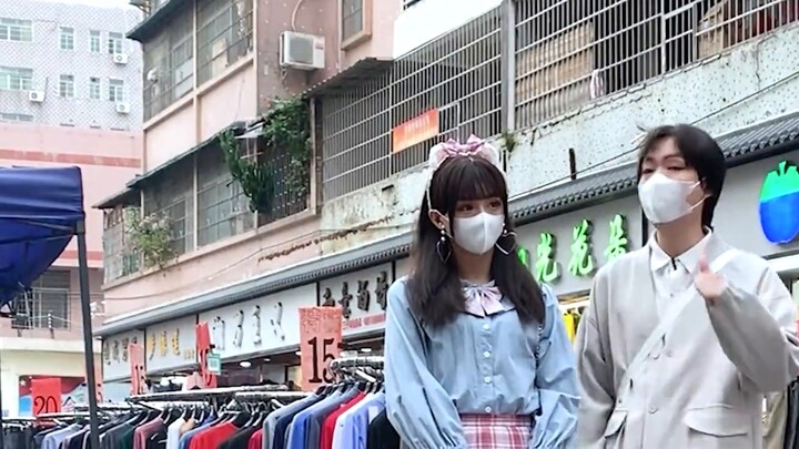 Teman sekamar: Kamu sudah berusia 20 tahun, kamu harus berpakaian lebih dewasa!