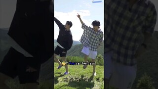 the behind of their 'i'll be missing you' dance challenge #seventeen #jeonghan #monstax #hyungwon