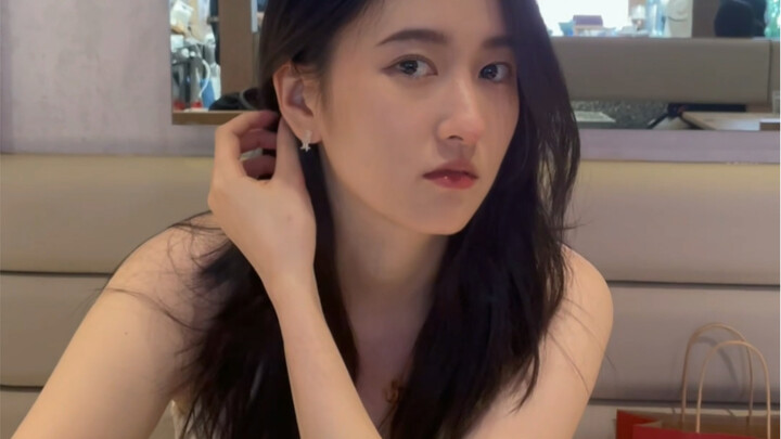 Making-of footage of the food blogger after gaining weight T^T