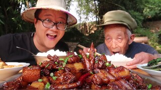 Braised Meat with pork and chicken feet