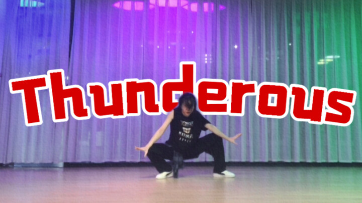 So. Overwhelmed! Thunderous - Stray Kids Chorus Cover Dance