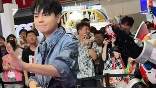 BW2025 Xiaotian & Xingtian Armor Hero booth interaction