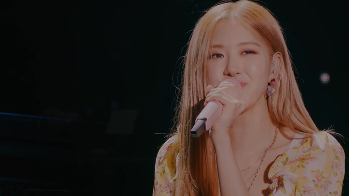 ROSÉ's SOLO at the Convert 2018 in Japan | LETITBE+YOUI+ONLYLOOKATME