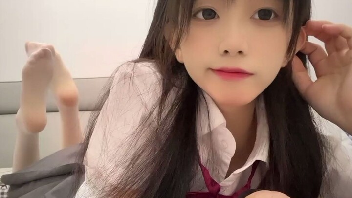 สาวน้อยเท้าเปล่า_กูจีกูจี01