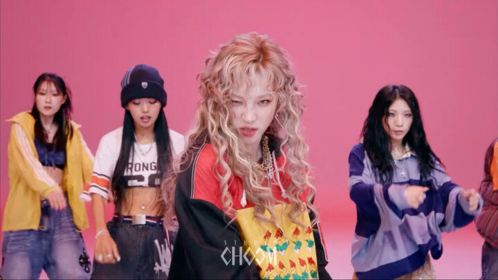 Song Yiqi – M.O. Dance Version