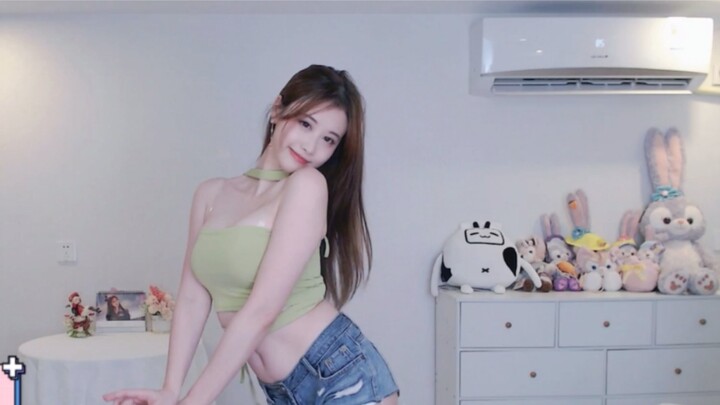 Jika Xiaoxian memiliki pendulum yang besar, dia sangat ahli dalam hal itu