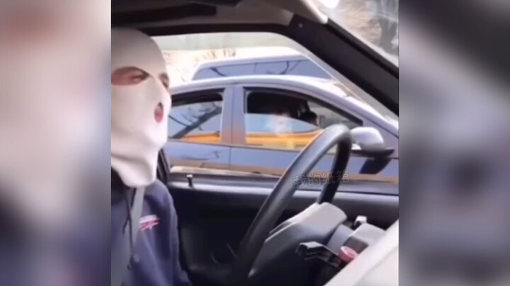 يولد بعض الناس ليكونوا أبطالًا.