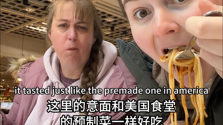 What did an American mother and daughter do during their bestie date in China?