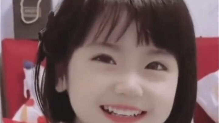 Siapa yang tidak suka baju katun kecil seperti ini?