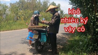 Tư Cà Khịa Gỉa Người Mua Khô Của Vợ Và Cái Kết