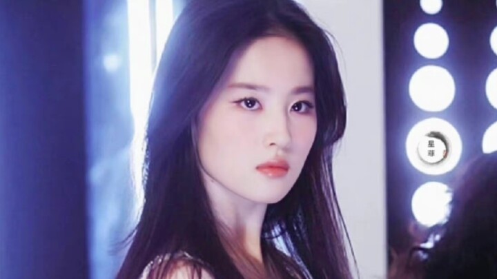 Trời ơi… Xu Haiqiao nhìn thấy thì chỉ biết thốt lên: “Crazy!!!”