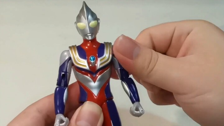 [Dễ chơi] Búp bê di động UAF Kokudai Ultraman Tiga