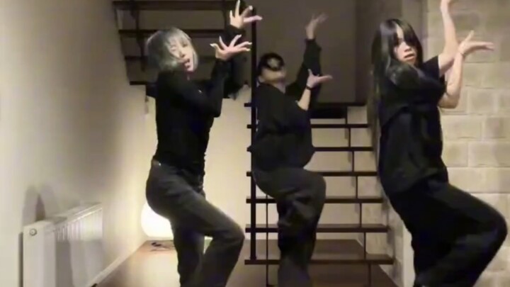 การคัฟเวอร์เพลงเดบิวต์ ROSE อย่างทรงพลังของ HANA