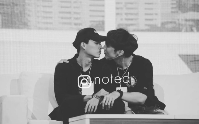 [Cohabiting with Love] Two people show their affection in public after the first time, do you want t