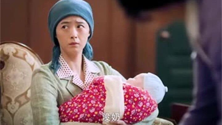 No wonder she’s Consort Hua—she even makes lactation look so commanding.