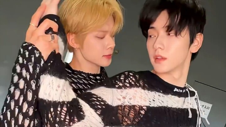 【Choi Yeonjun & Choi Soobin】Mặc bộ này nhảy điệu đôi “let me tell you” còn thêm phần khí chất! 26061