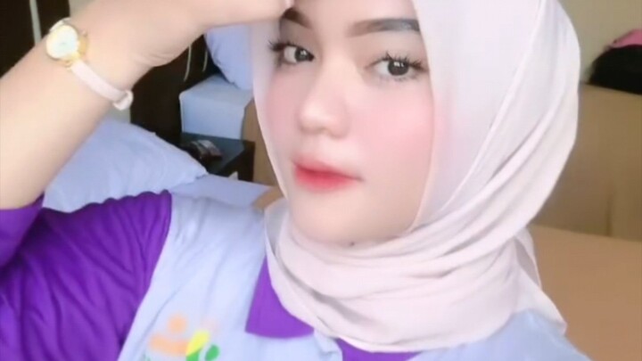 cantik nggak sih 🥺