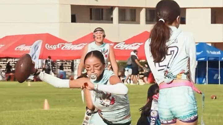 Bóng bầu dục cờ hông: bớt va chạm, thêm né tránh,