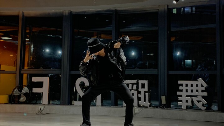 Dance cover of Lay Zhang's Lit
