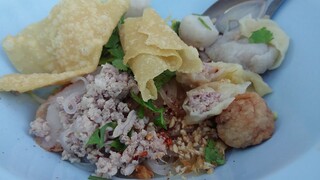 Thai Noodle Street Food ก๋วยเตี๋ยวต้มยำวัดดวงแข