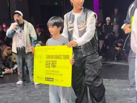Another Little Demon Has Emerged in China’s Street Dance Scene!