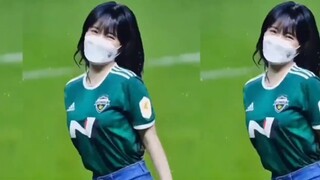 Đây chính là cô gái xinh đẹp mà bạn muốn thấy, cổ động viên World Cup Li Duohui!