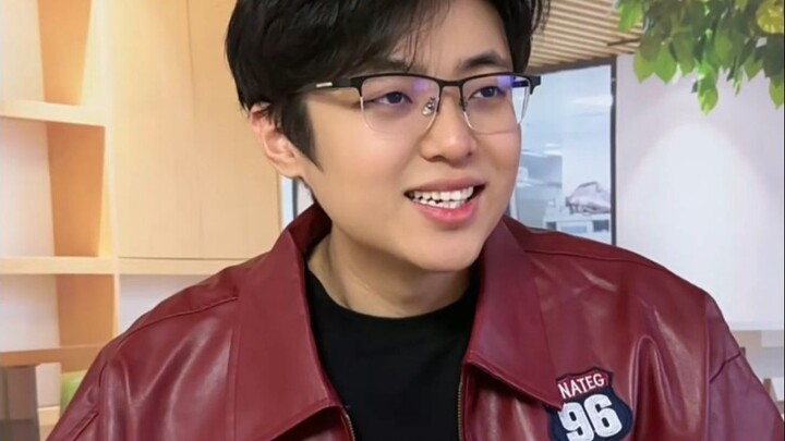 Saat di luar rumah, hindari “terlalu sopan”!