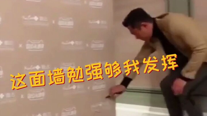 Is there anyone else in the entertainment industry who signs like Louis Koo? I doubt it!