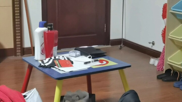 أمي تبدو مجنونة.....