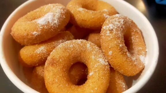 MINI DONUT CINNAMON SUGAR