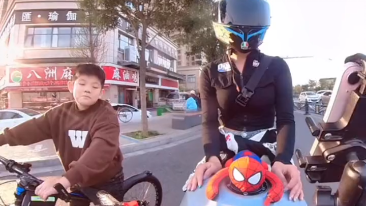 Bisa panggil aku kakak! # Cewek Pengendara Motor # Rutinitas Berkendara Saya # Pengendara Wanita