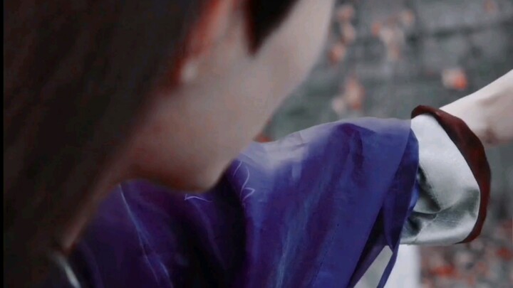 Is the female lead blind? How many unresolved feelings did this drama leave back then?