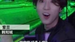 什么 你们学校难道不会办随机舞蹈这种活动吗？