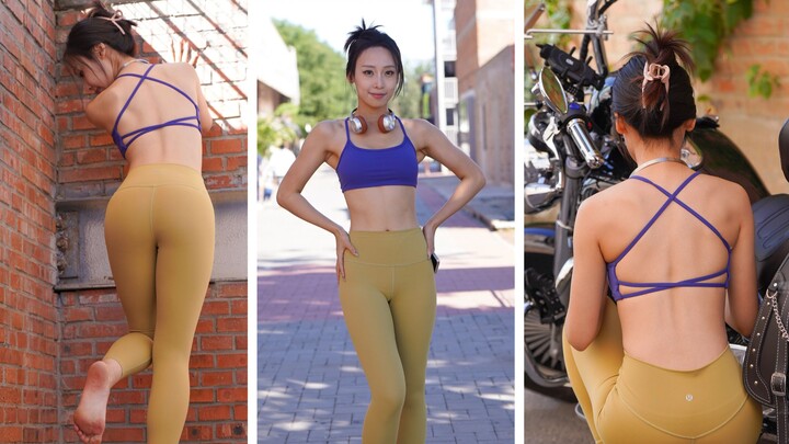 Quần tập yoga, giày cao gót trong suốt, áo thể thao màu xanh dương