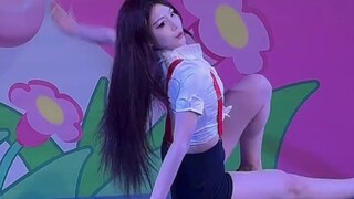 أنا أتطلع إلى الجولة الترويجية～ حزام الظهر الأحمر هو الأكثر جمالاً