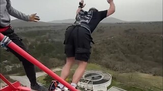 《无 绳 蹦 极》