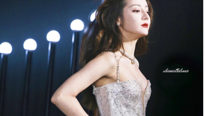 这 才 叫 又 A 又 婊/迪丽热巴