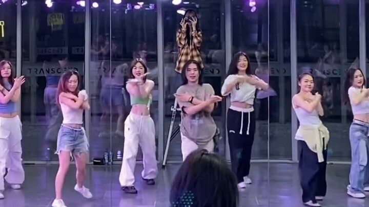 《Diamond》#xiaopangpang choreography compares dance in summer