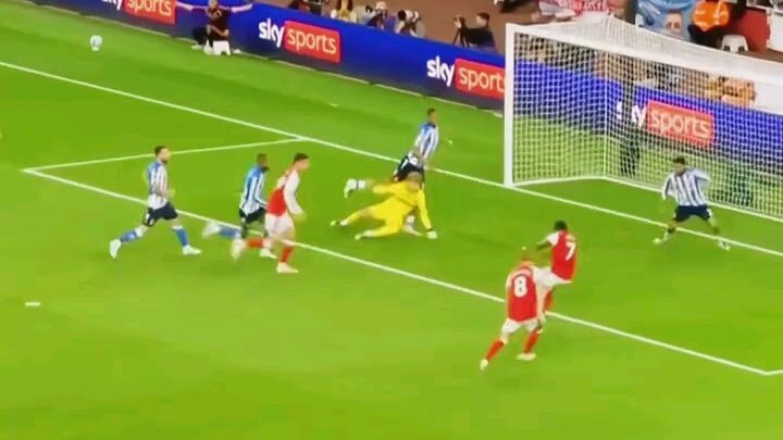 premier league is back. Arsenal are doing wonders