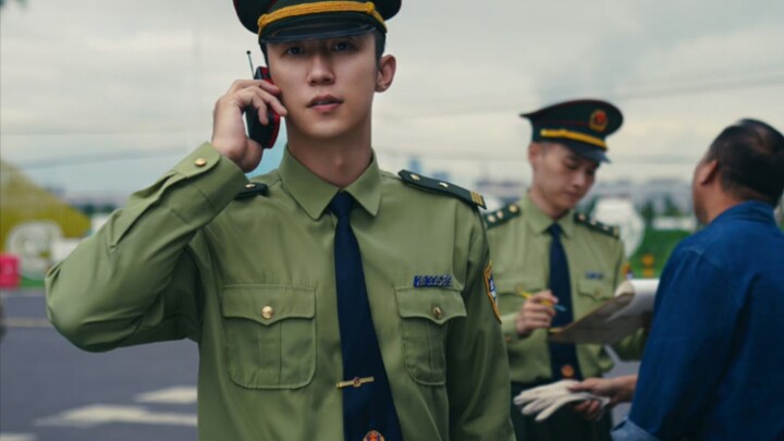 ท่าถ่ายเท้ากางเอวของพี่หวงตอนนี้ ใครเข้าใจผมบ้าง!!!