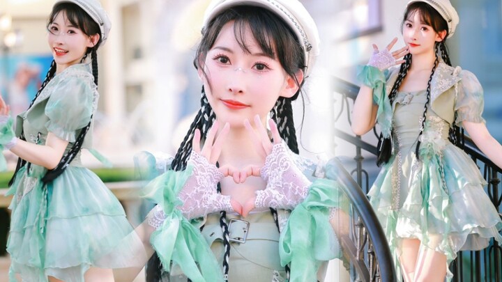 Despite the scorching 38-degree heat and drenched in sweat, the stunning straight shot of "Thirsty"~