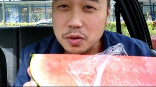 ASMR EATING SOUNDS - A QUARTER OF A WATERMELON