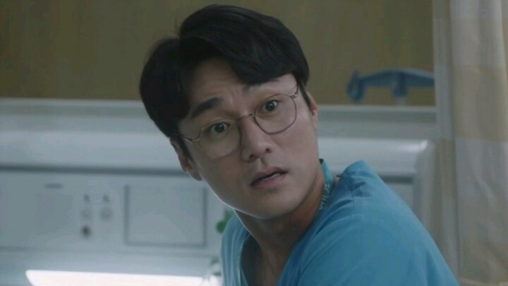 [Ji Doctor] Yijun bị cướp và tấn công vào đúng ngày sinh nhật, thật là bi thảm😭