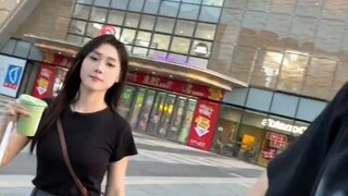 Chàng trai nói với bạn gái một tiếng "cảm ơn", thế là bạn gái lại khách sáo với anh cả ngày hôm đó.