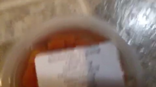 Who in the world give me carrots and water🥲