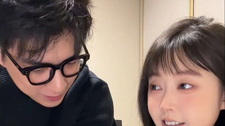 Cảm giác như bị gài bẫy.