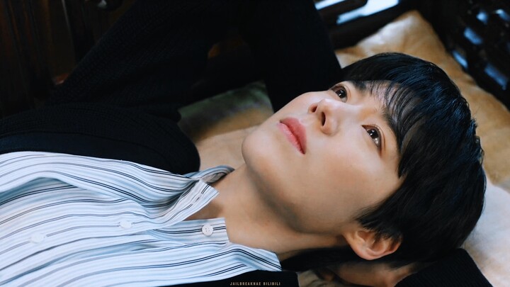 "How can a man be so handsome? No male lead who is not this handsome can play the male lead in the f