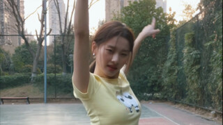 我真的能get到Jennie了 看了她最近出的几个mv 内容不繁琐但又有质感和理念 帅气的同时也会有可爱抽象的跳脱 这个勇敢做自己表达自己影响世界的女人 好喜欢